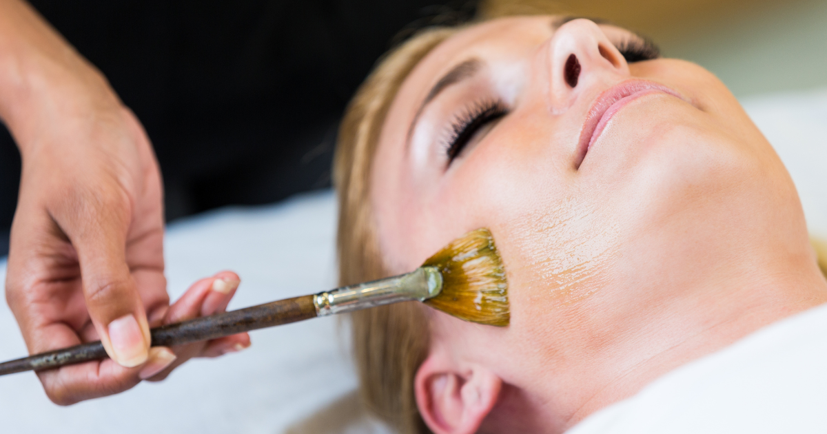 7 Esthetician Services That Keep Your Spa Booked Solid