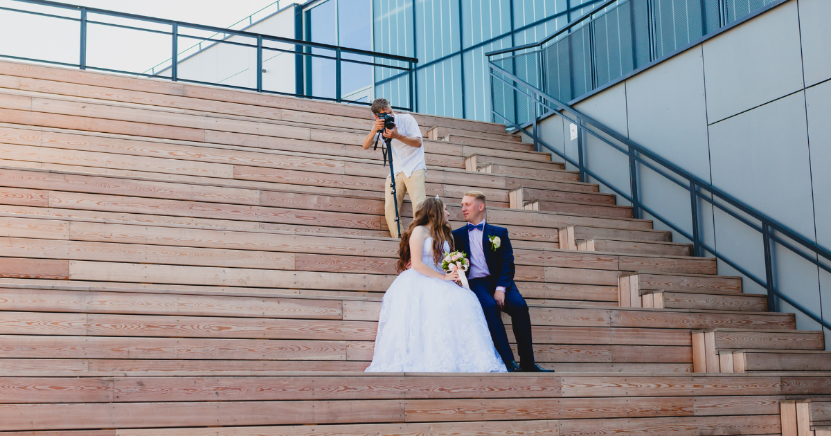 what do content creators do at weddings