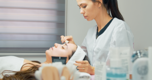Esthetician vs Cosmetologist: Which business should you start?
